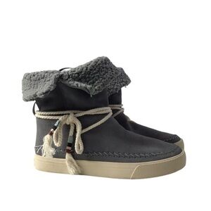 Women's Toms Vista Gray Shade Boots Size 8